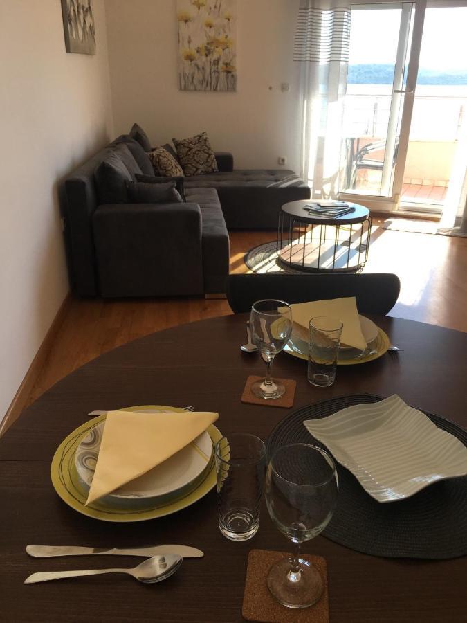 Apartman Lucia Trogir Bagian luar foto
