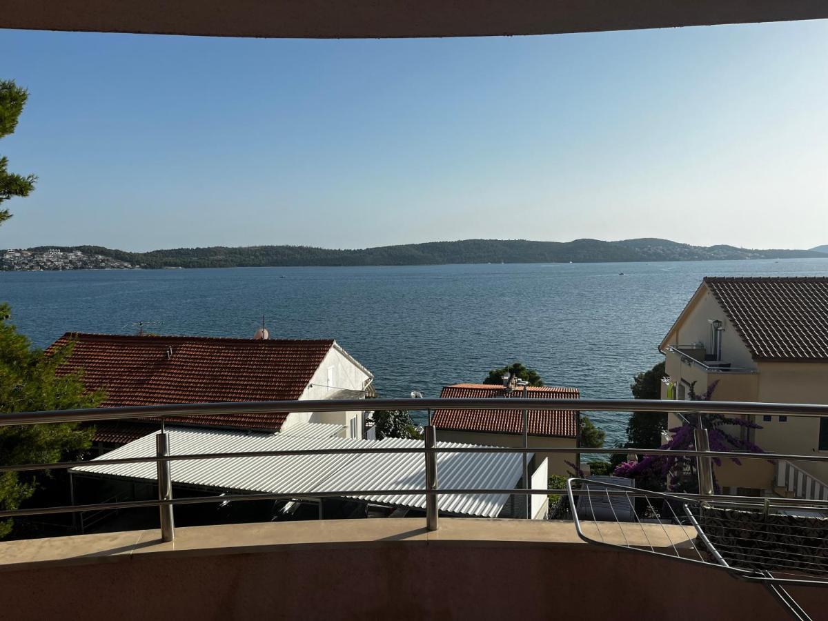 Apartman Lucia Trogir Bagian luar foto